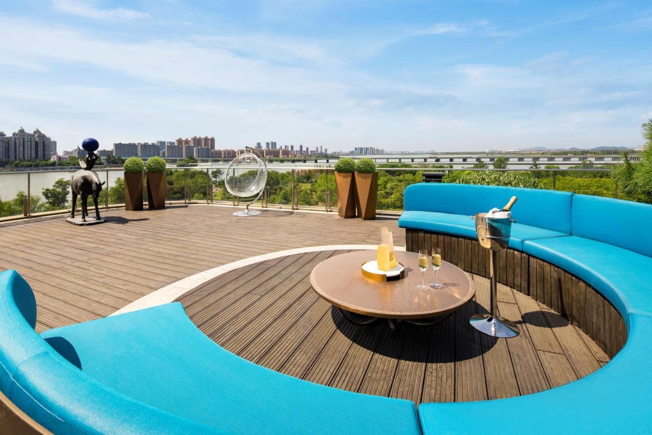 Radisson Blu Hotel Wuhan Etd Zone Exterior foto
